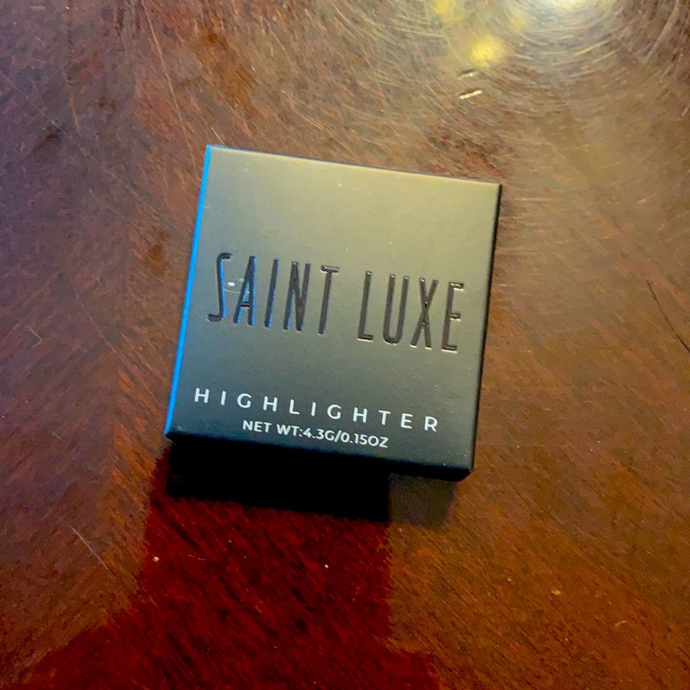 Saint Luxe- Highlighter- Rose Quartz